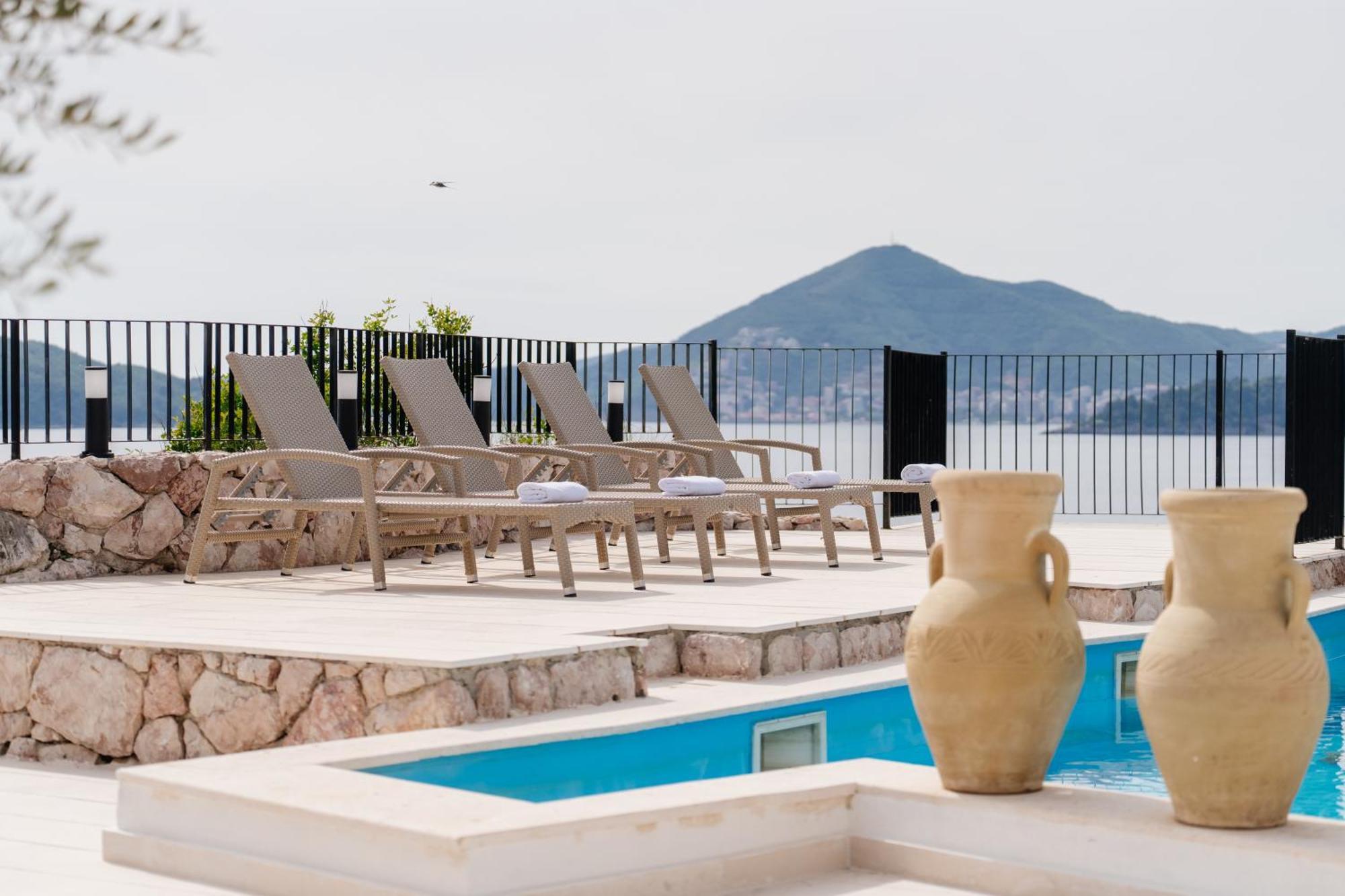 Blanche Cliff Apartments Sveti Stefan Extérieur photo